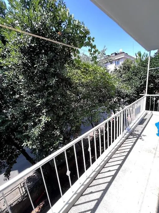 Very Close To Bosphorus, Beautiful 2 Rooms 1 Salon Flat, Excellent Location Istanbul
