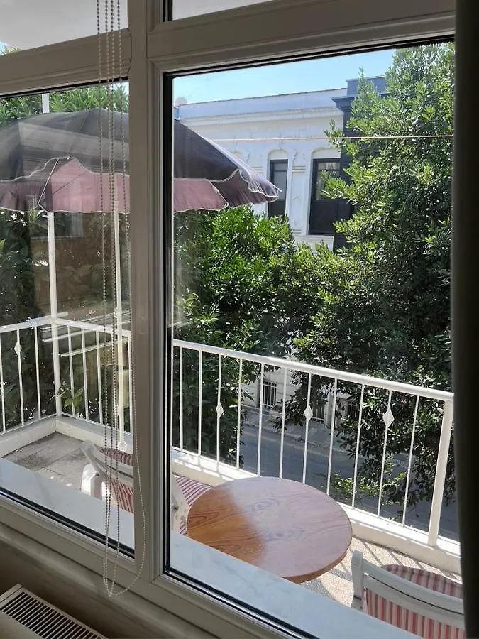 Very Close To Bosphorus, Beautiful 2 Rooms 1 Salon Flat, Excellent Location Istanbul Turkey