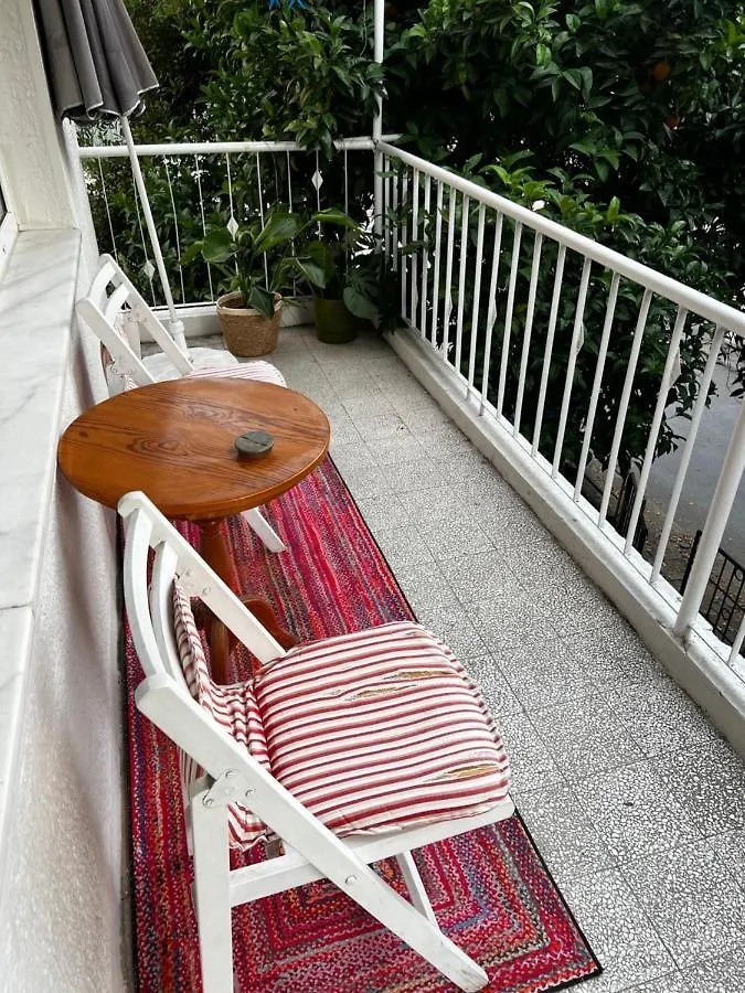 Very Close To Bosphorus, Beautiful 2 Rooms 1 Salon Flat, Excellent Location Istanbul Apartment